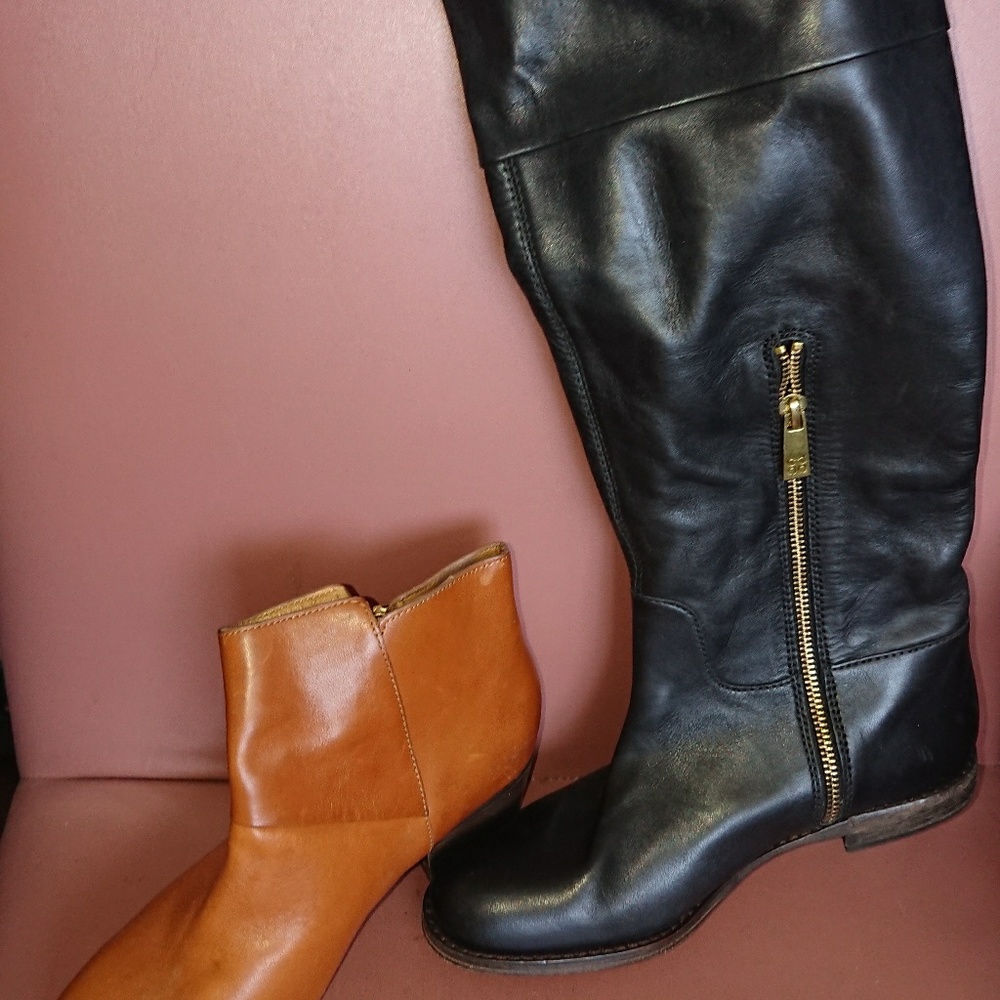 Coach leather boots new for store display amputee